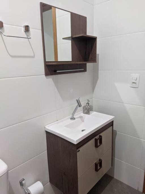 Vila Aconchegante Casa Na Represa. Itaí Exteriér fotografie