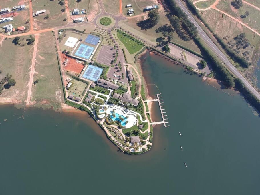 Vila Aconchegante Casa Na Represa. Itaí Exteriér fotografie